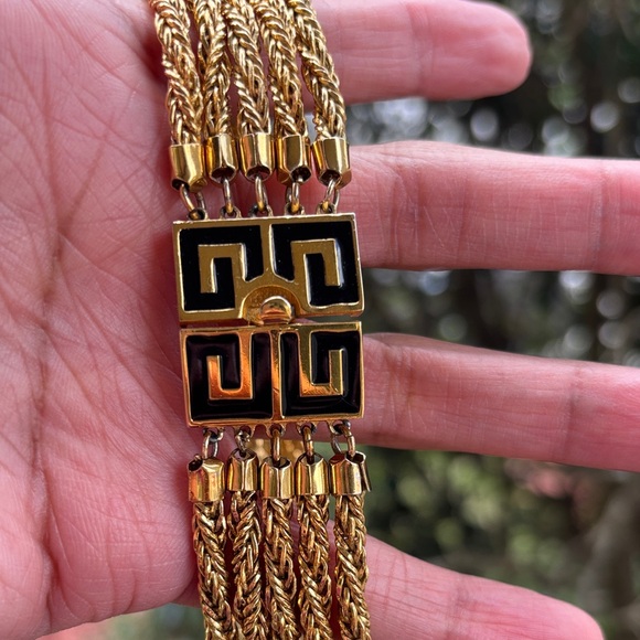 Givenchy Vintage Long Elegant Gold and Black Necklace Belt - Picture 4 of 16